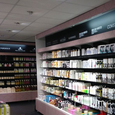 Stibo Complete - Shelf displays with logos and print board at the top!
